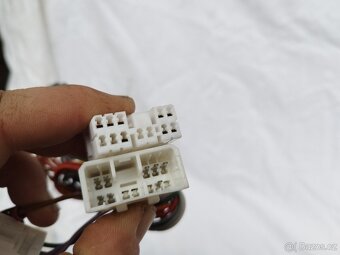 P: ISO konektor Mazda- redukce kabeláže autorádia - 3