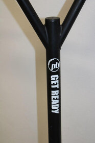 Prodám freestyle koloběžku PB Black Snake - 3