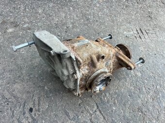 BMW 3er E90 diferencál 318i 3,23 7524317 - 3