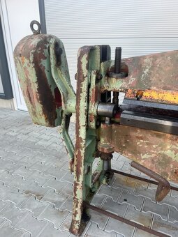 108. Ruční ohýbačka 2000/2 - 3