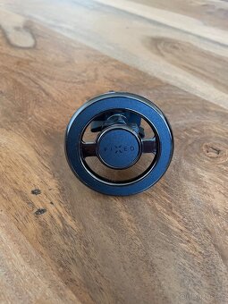 Magnetický držák mobilního telefonu do auta zn. FIXED - 3