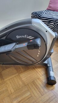 Eliptický trenažer HouseFit Motio 35 - 3