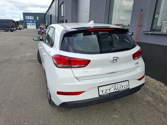 Hyundai i30 1.0i BENZIN r.22 43000km po1.majiteli PLNÝSERVIS - 3
