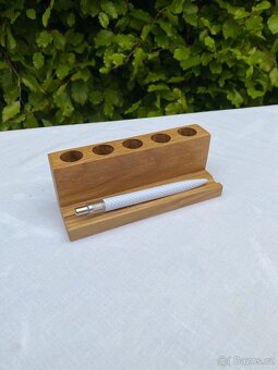 Nový dubový stojánek na tužky ruční výroba - 3
