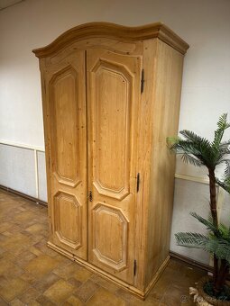 Dřevěná sKříň šíře 127cm 2dveřová - 3
