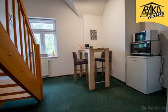 Pronájem atypického bytu 2+kk v Mladých Bukách - 3