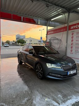 Škoda Superb 2.0.TDI 110kw automat - 3