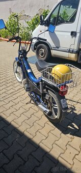 Moped Manet Korado - 3