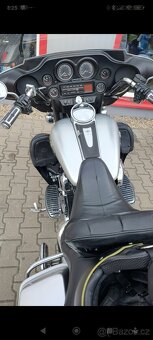 Harley Davidson - 3