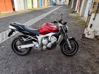 Yamaha fz6 - 3