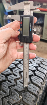 Zimní pneumatiky Continental 205R14C 11,00mm - 3