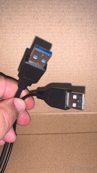 Adaptér USB 3.0 na SATA 22 pin pro 2.5" HDD a SSD - 3