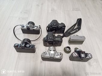 Konvolut filmových a digitálních fotoaparátů - 3