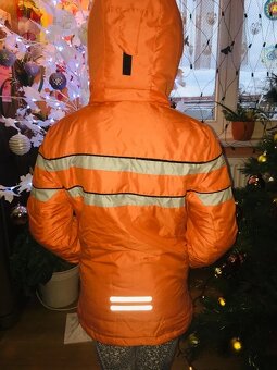 #lyzarskabunda# sportovni# bundaskapucou # vel. 128–133 - 3