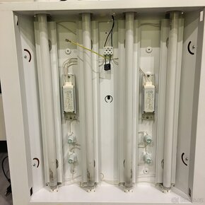 Svítidla ( zářivky ) vestavná do podhledů - 4ks - 3