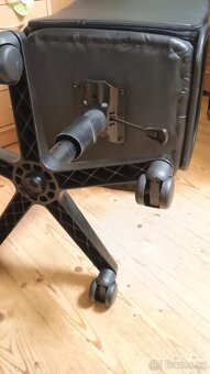 Kancelářská židle - 3