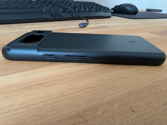 Google Pixel 8 - Spigen Thin Fit Black - 3