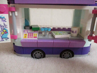 Lego Friends Emma a umělecký stojan - 3