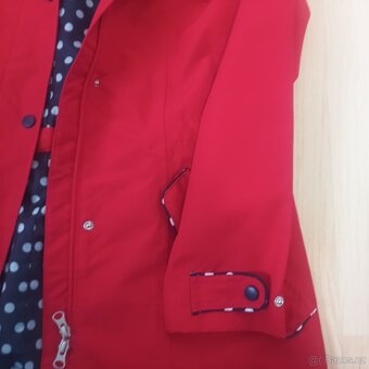 Bunda nepremokavá vel.42 - 3