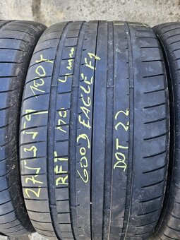 275/35R19 - 3