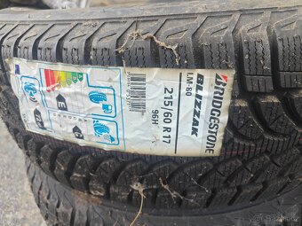 Bridgestone 215/60 R17 Zimní - 3