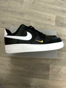 Nike AirForce 1 Low 07 White Black Gold - 3