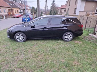 Opel Astra Sports Tourer 1.6 CDTI,facelift,velka vybava - 3