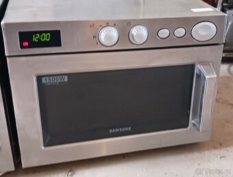 Profesionální mikrovlnné trouby SAMSUNG CM-1519 a 1919 - 3