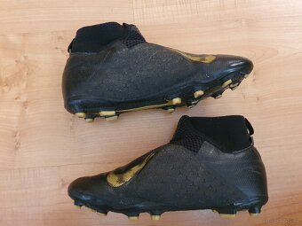Kopačky nike phantom v.35 černé - 3