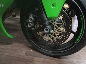 Kawasaki zx 7r - 3