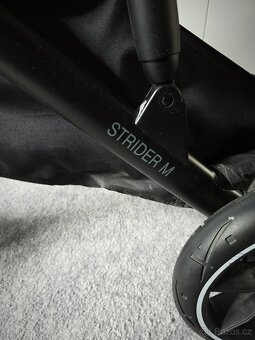 Zánovní kočárek Britax Strider M 2022 Navy Inc - 3