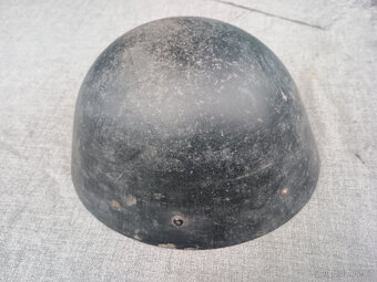 Přilba vz.32 hříbek - 3