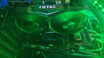 ZOTAC GeForce GTX 1080 Ti Mini - 3