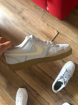Boty značky NIKE - 3