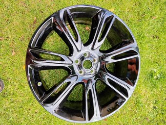 1 kus zánovní disk Range Rover Velar r22 5x108 - 3