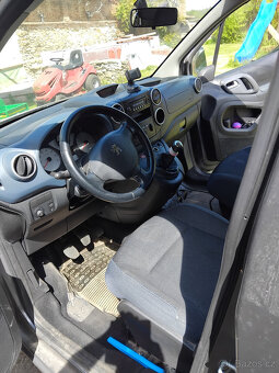 Peugeot Partner 1,6HDI 68kw 7 míst - 3