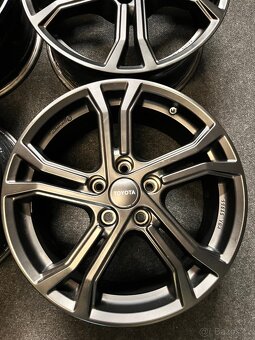 5x114,3 R17 originál Toyota RAV4 - ET 45 - 3