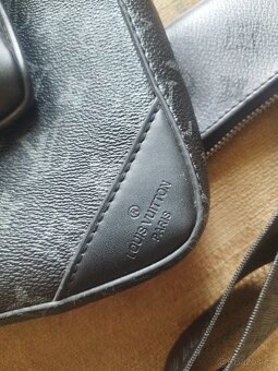 Lv monogram - 3