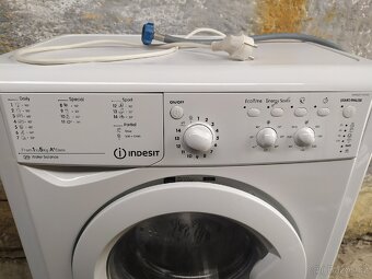 Pračka Indesit - 3