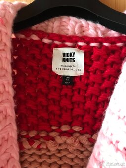 Svetry různých značek a střihů - 3