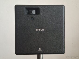Projector Epson ef-11 - 3