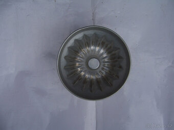 hliníkováí forma na bábovku - 3