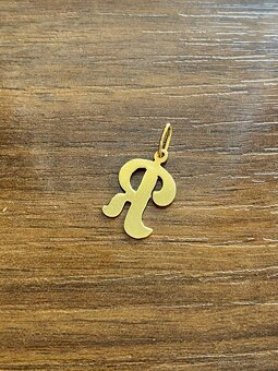 Zlatý přívěsek - 3