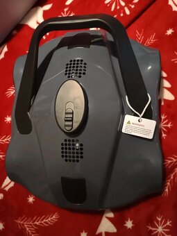 Čistič bazénů automatický - 3