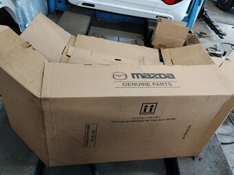 P NÁRAZNÍK ORIGINÁL CX30 MAZDA - 3
