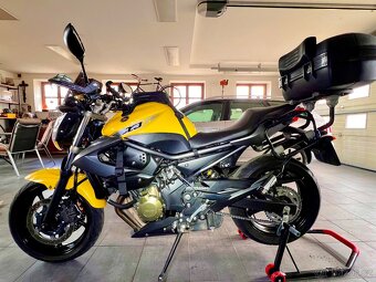 Yamaha XJ6 - 3