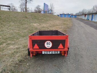 Vlek za auto - 3
