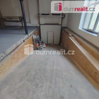 výrobní či skladovací prostor, 200 m2 - 3