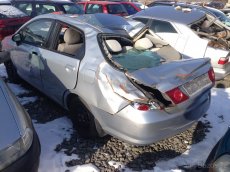 Honda City 1,4i 61kW i-DSI 2006 sedan - díly - 3