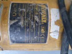 Úhlová bruska Flexa DEWALT D28423 - 3